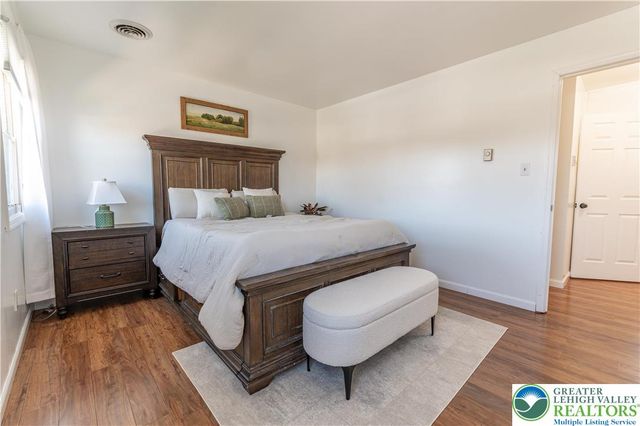 2950 Santee Drive, Bethlehem City, PA 18017