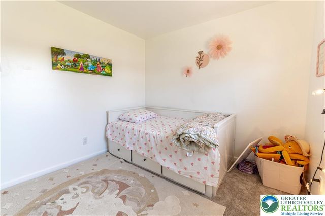 2950 Santee Drive, Bethlehem City, PA 18017