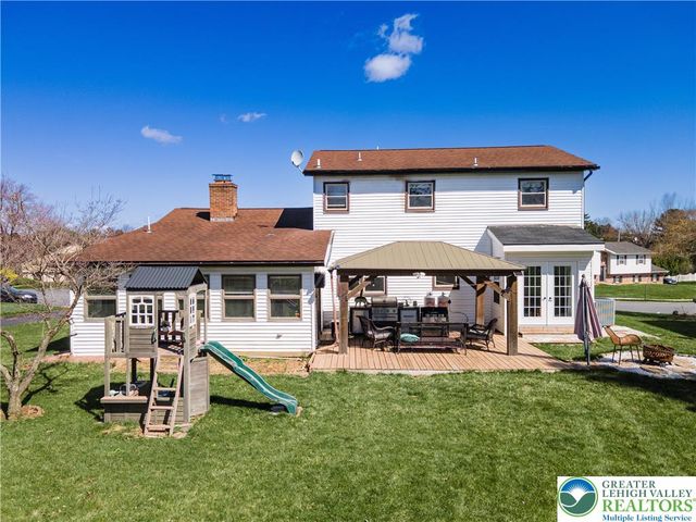 2950 Santee Drive, Bethlehem City, PA 18017