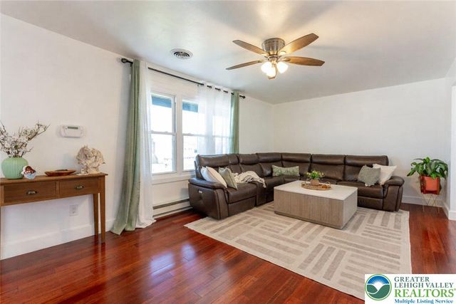 2950 Santee Drive, Bethlehem City, PA 18017