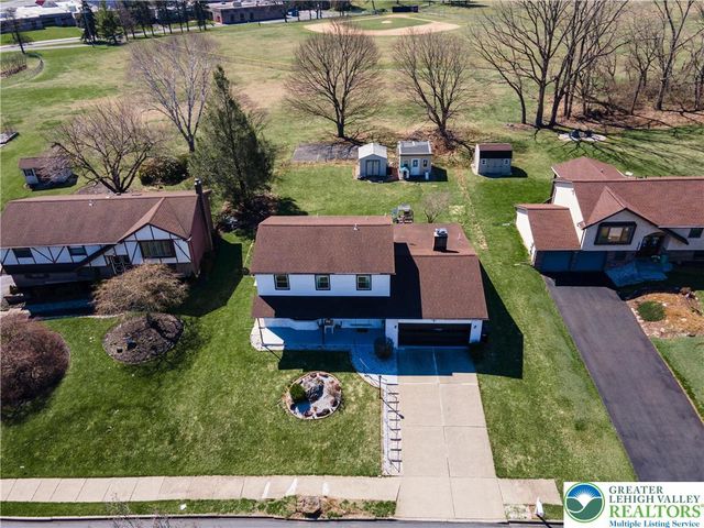 2950 Santee Drive, Bethlehem City, PA 18017