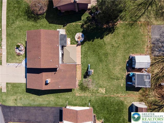 2950 Santee Drive, Bethlehem City, PA 18017