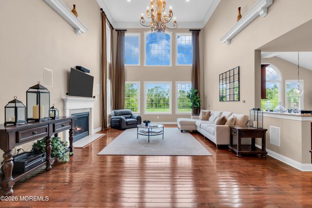 4 Ridgeview Way, Allentown, NJ 08501