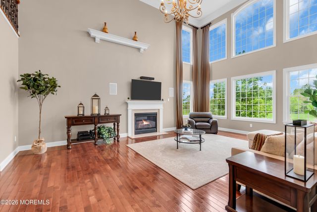 4 Ridgeview Way, Allentown, NJ 08501