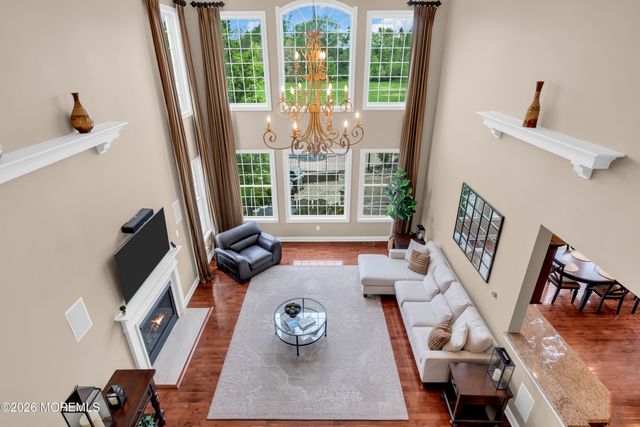 4 Ridgeview Way, Allentown, NJ 08501