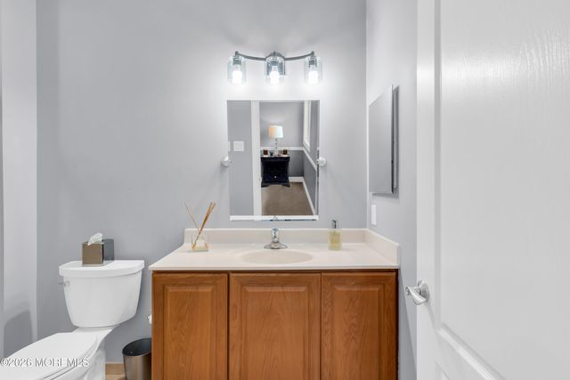 4 Ridgeview Way, Allentown, NJ 08501