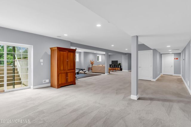 4 Ridgeview Way, Allentown, NJ 08501