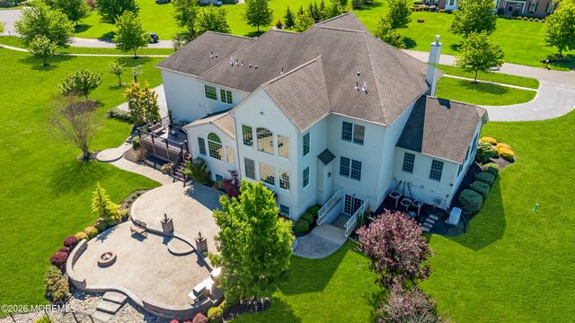 4 Ridgeview Way, Allentown, NJ 08501
