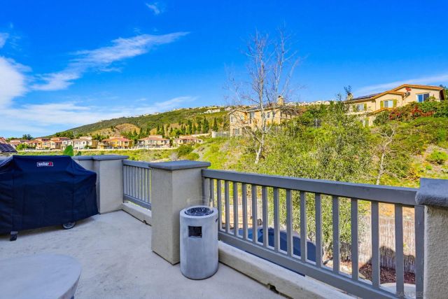 840 Genoa Way, San Marcos, CA 92078