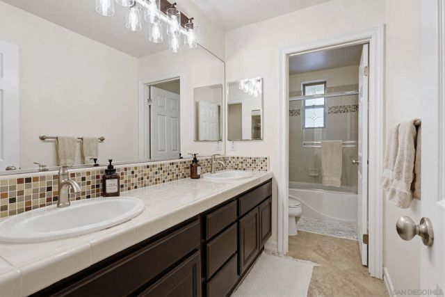 840 Genoa Way, San Marcos, CA 92078