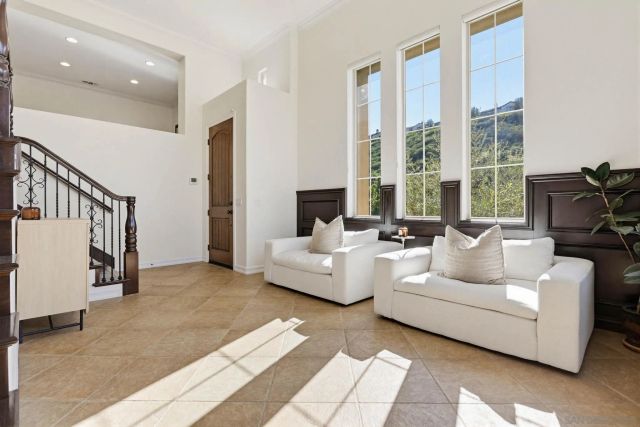 840 Genoa Way, San Marcos, CA 92078