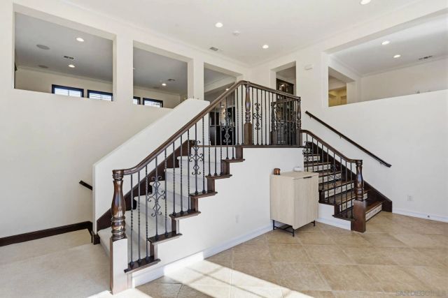 840 Genoa Way, San Marcos, CA 92078