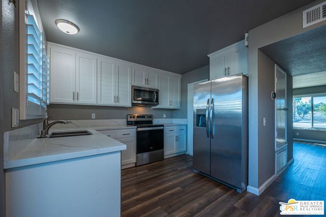 1268 E Ramon Road 1, Palm Springs, CA 92264