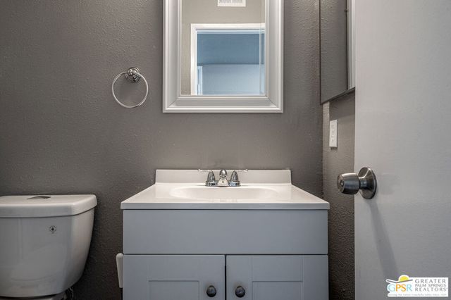 1268 E Ramon Road 1, Palm Springs, CA 92264