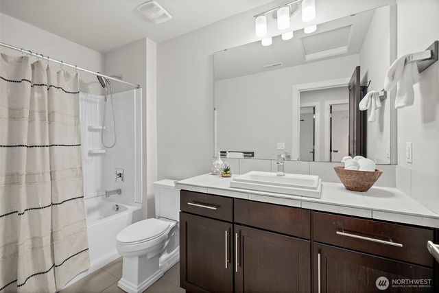 20513 Richmond Road, Bothell, WA 98012