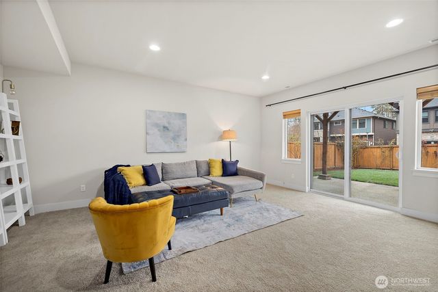 20513 Richmond Road, Bothell, WA 98012