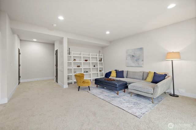 20513 Richmond Road, Bothell, WA 98012