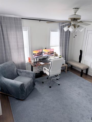 31 Ireland Place, Amityville, NY 11701