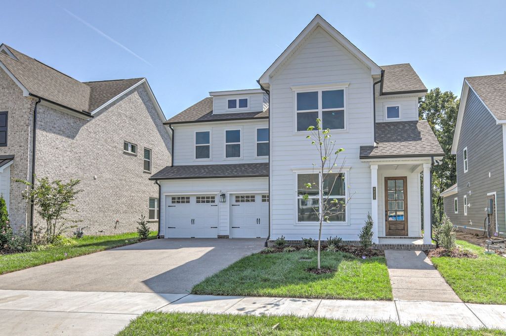 8025 Headwaters Drive, Franklin, TN 37064