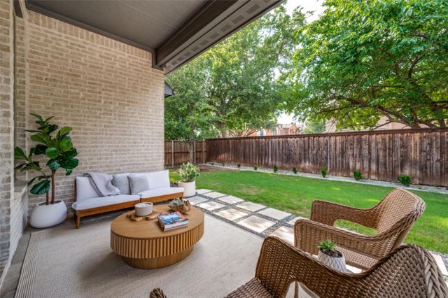 2213 Leslie Lane, Mckinney, TX 75072
