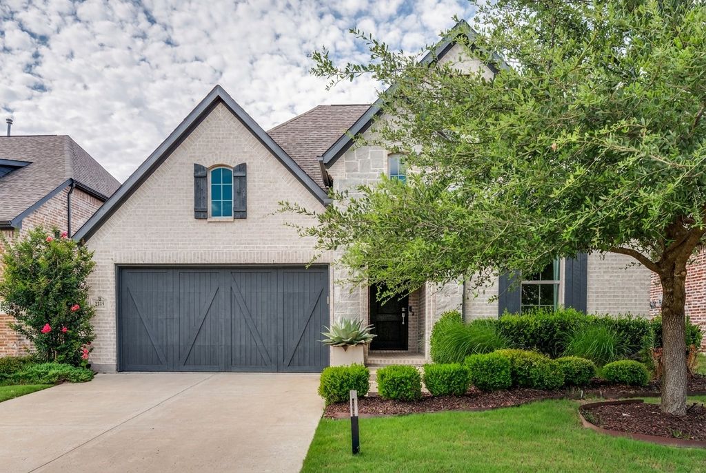 2213 Leslie Lane, Mckinney, TX 75072