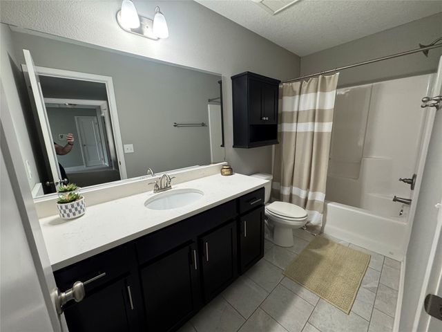 3509 SE Glen Drive, Grimes, IA 50111