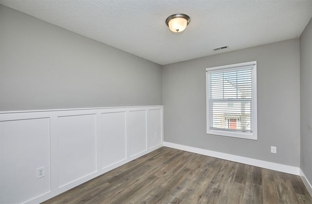 3509 SE Glen Drive, Grimes, IA 50111