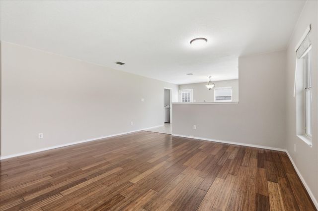 102 Pintail Lane, Sanger, TX 76266