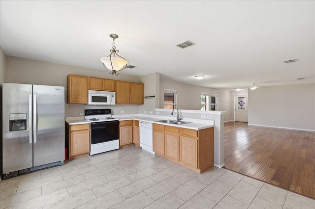102 Pintail Lane, Sanger, TX 76266