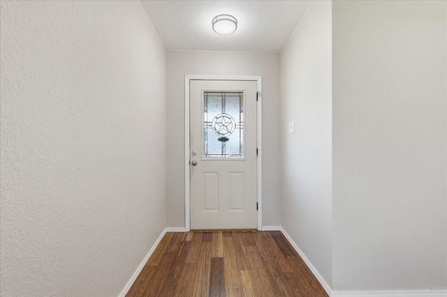 102 Pintail Lane, Sanger, TX 76266