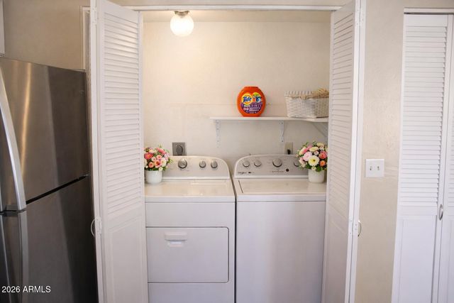 8940 W OLIVE Avenue 18, Peoria, AZ 85345