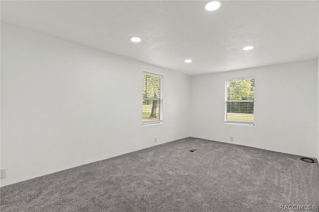 7180 W Matador Lane, Homosassa, FL 34446