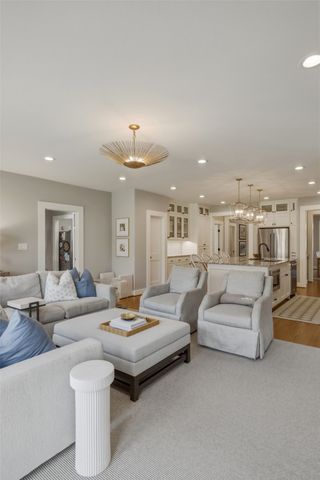 420 Clermont Avenue, Dallas, TX 75223