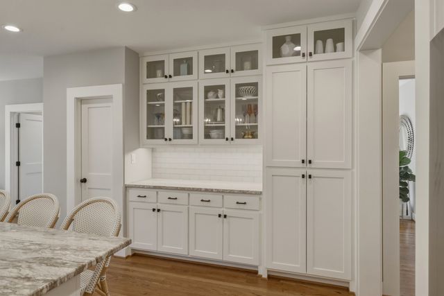 420 Clermont Avenue, Dallas, TX 75223