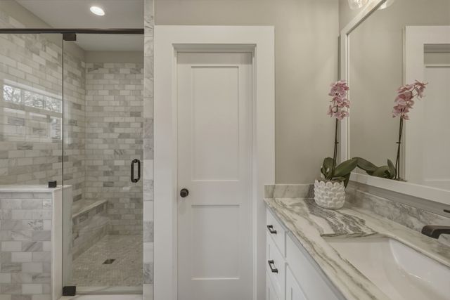 420 Clermont Avenue, Dallas, TX 75223