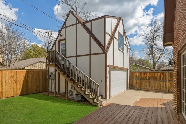 420 Clermont Avenue, Dallas, TX 75223