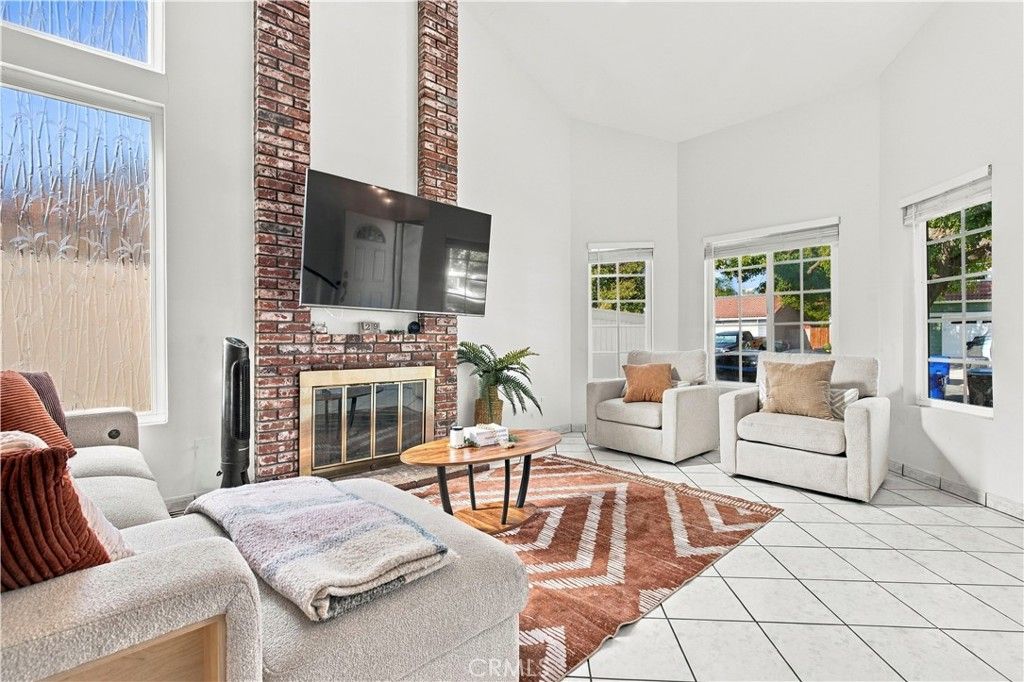 11319 Rancherias Drive, Fontana, CA 92337 — photo 4