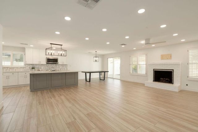 8656 E Solano Drive, Scottsdale, AZ 85250