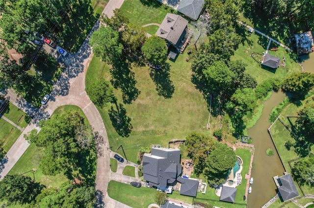 2034 White Feather Trail, Crosby, TX 77532