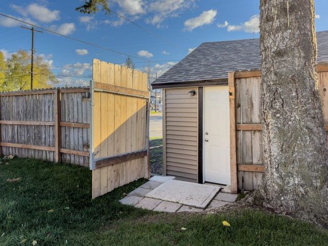 2603 W BROAD Ave, Spokane, WA 99205