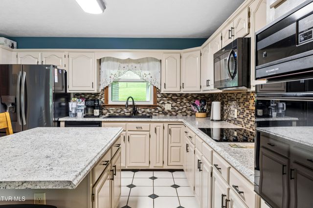 151 Springbrook Road, Unicoi, TN 37692