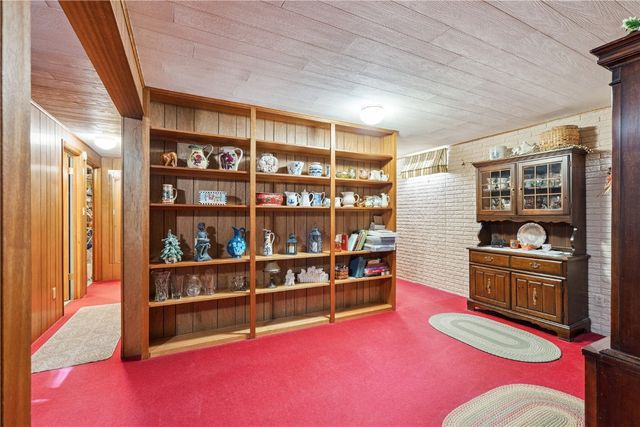 2230 Valley Road NE, North Liberty, IA 52317