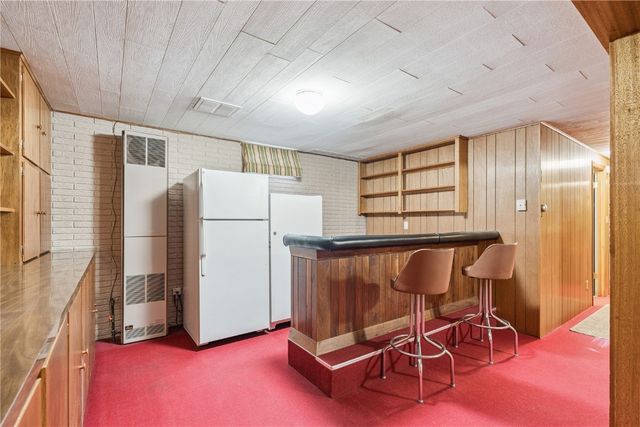 2230 Valley Road NE, North Liberty, IA 52317