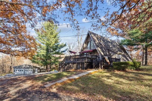 2230 Valley Road NE, North Liberty, IA 52317