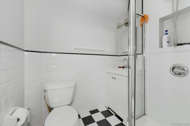 192 Huntington Avenue, Bronx, NY 10465