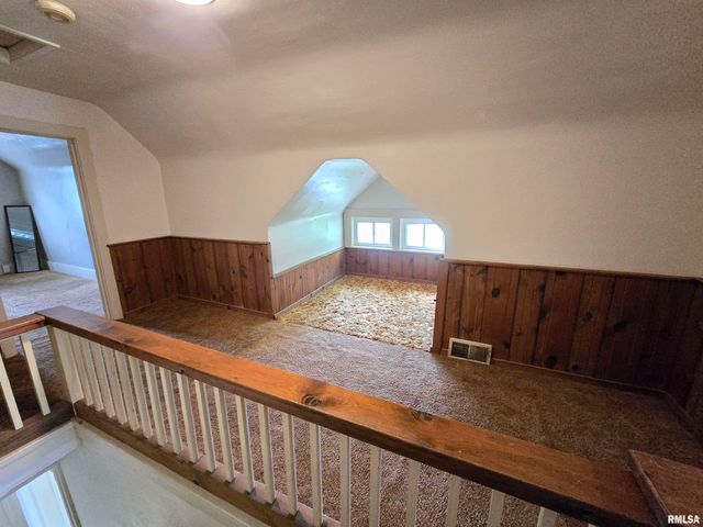 1201 E Noleman, Centralia, IL 62801