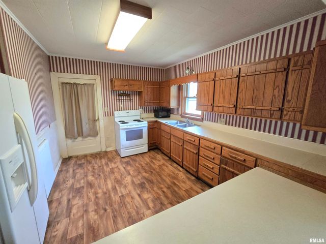 1201 E Noleman, Centralia, IL 62801