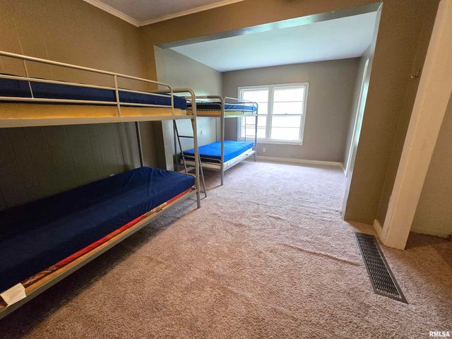 1201 E Noleman, Centralia, IL 62801