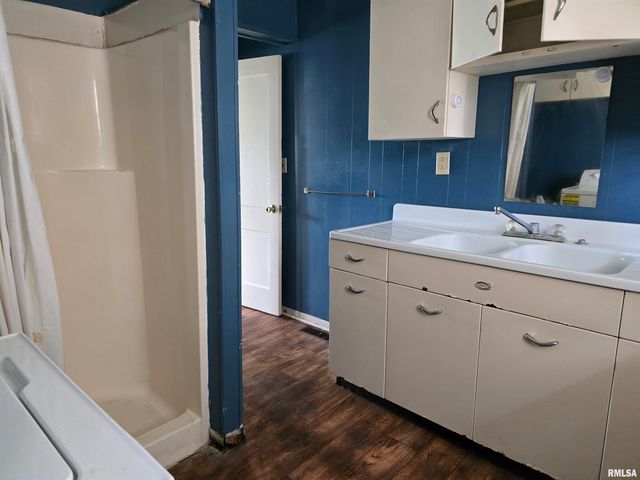 1201 E Noleman, Centralia, IL 62801