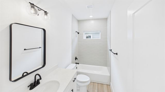 9605 Valeca Drive, Houston, TX 77075